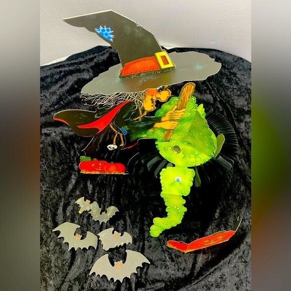 Vtg Halloween Witch Watch Centerpiece Honeycomb Bats Pumpkin Ambassador Hallmark - Picture 3 of 9